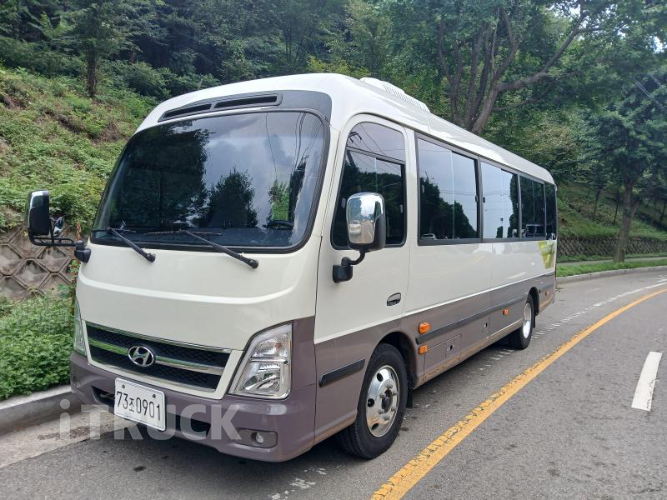 현대 버스 15인승