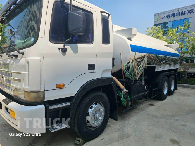 현대 살수차 슈퍼트럭 스텐탱크 14,400L 수동 2