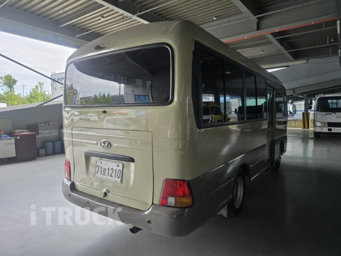 현대 버스 25인승 5