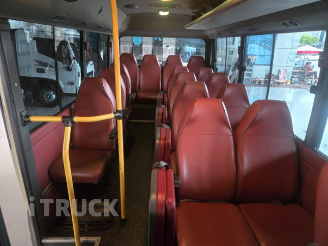 현대 버스 25인승 6