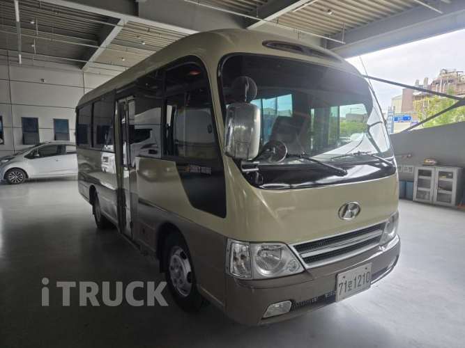 현대 버스 25인승