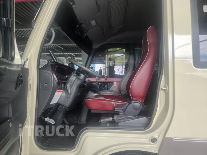 현대 버스 25인승 8