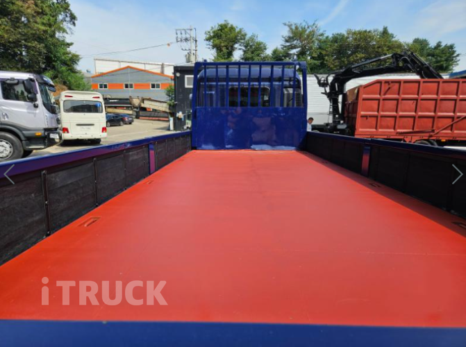 현대 파비스 300 앞축 카고 8.5톤 수동 9