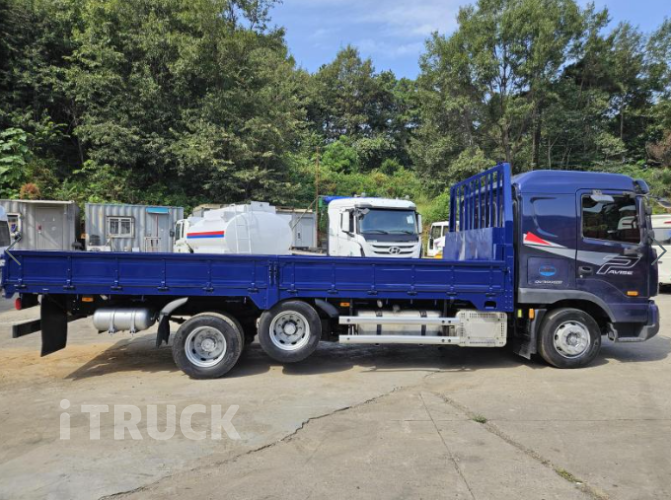 현대 파비스 300 앞축 카고 8.5톤 수동 5