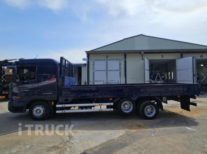 현대 파비스 300 앞축 카고 8.5톤 수동 7