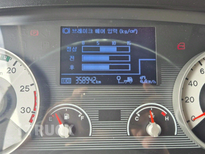 현대 메가트럭 270 단바리 윙바디 4.5톤 수동 7