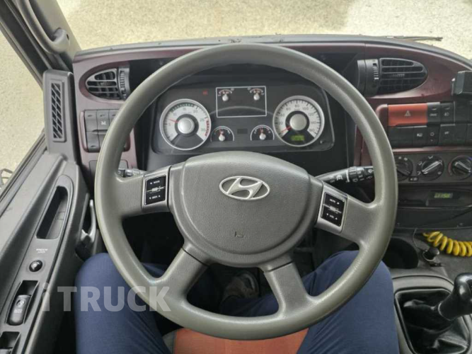현대 메가트럭 260 단바리 카고 5톤 수동 10