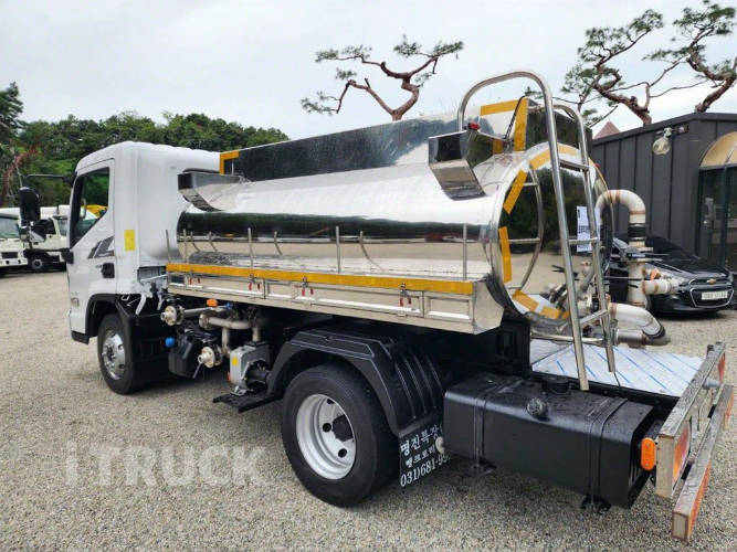현대 살수차 올뉴마이티 스텐탱크 4,000L 수동 3