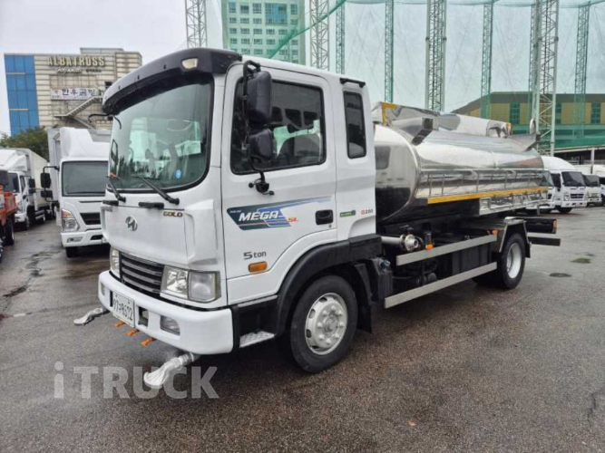 현대 살수차 메가트럭 스텐탱크 8,000L 수동 4