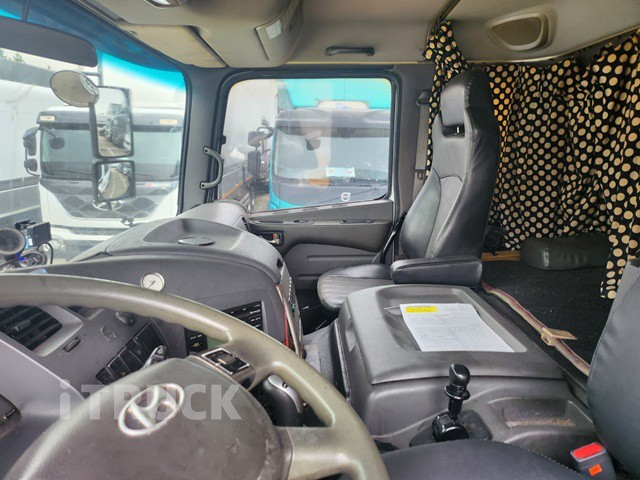 현대 트라고 420 후축 윙바디 14톤 오토 8