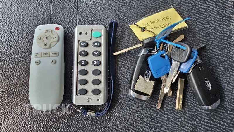 현대 파비스 325 후축 윙바디 9톤 오토 12