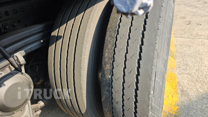 현대 엑시언트 프로 540 앞축 상승윙바디 25톤 오토 리타더 9