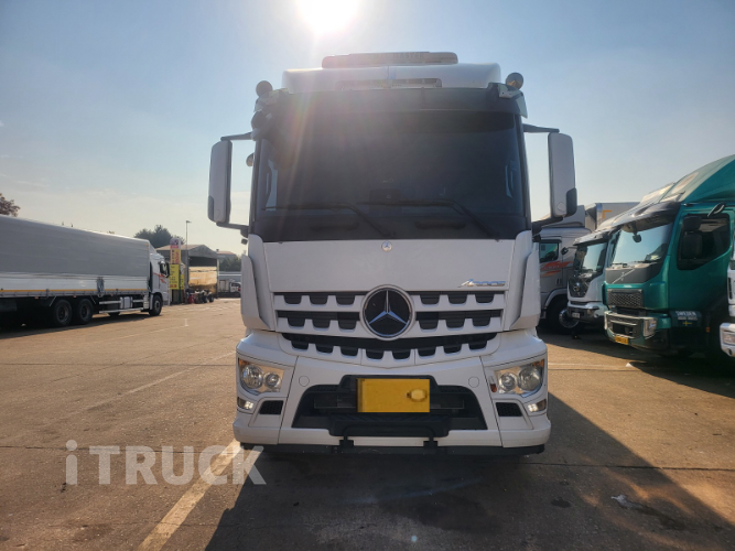 벤츠 아록스 299 후축 냉장 컨테이너탑 4.5톤 오토 1