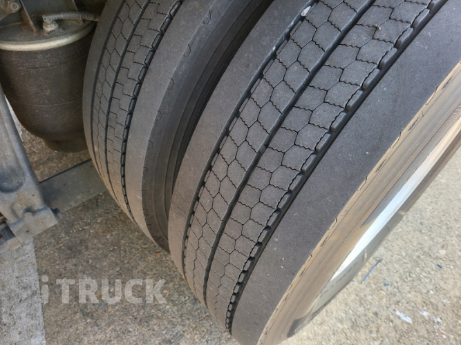 벤츠 아록스 299 후축 냉장 컨테이너탑 4.5톤 오토 7