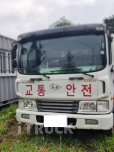 현대 메가트럭 250 단바리 카고 5톤 수동 0