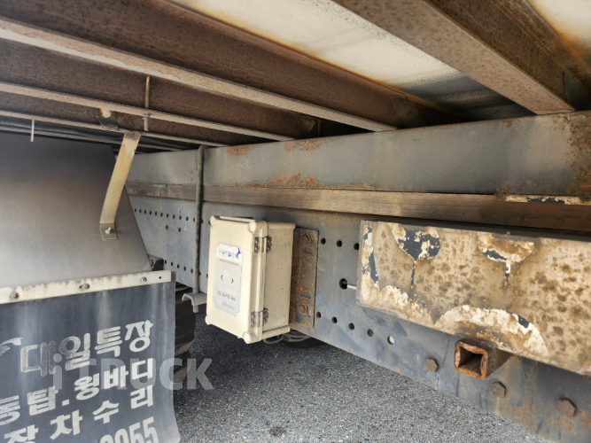 타타대우 노부스 280 후축 냉동탑 8.5톤 수동 13