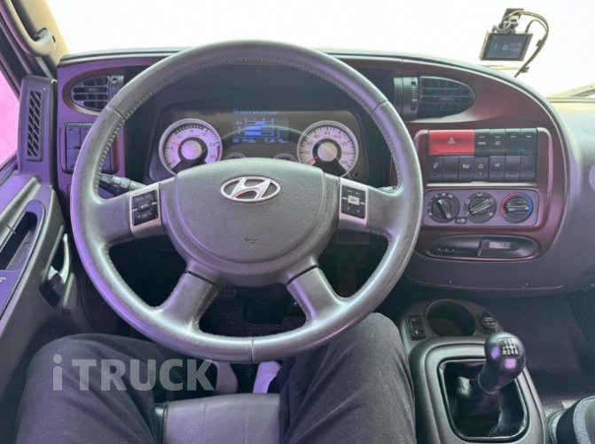 현대 메가트럭 260 단바리 카고 5톤 수동 16