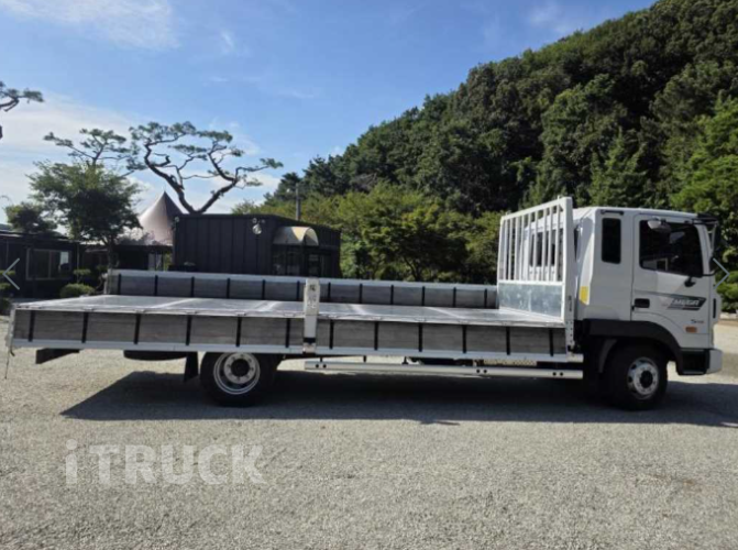 현대 메가트럭 280 단바리 카고 5톤 수동 8