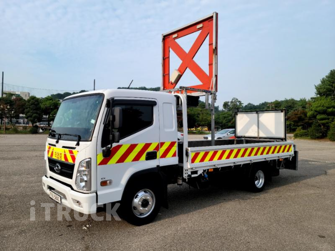 현대 올뉴마이티 2.5톤 카고 슈퍼캡 초장축 1