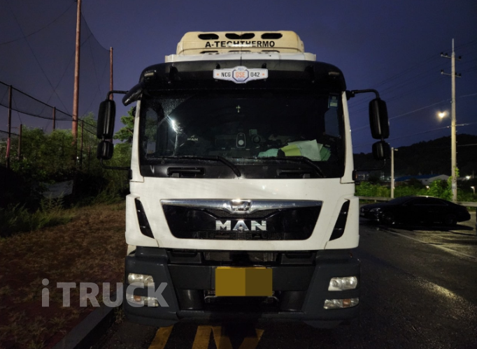 만 TGM 290 후축 냉동탑 4.5톤 오토 1