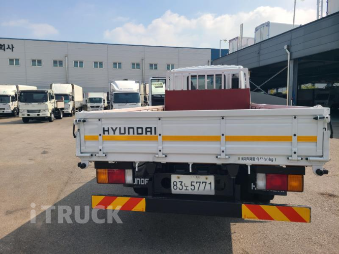 현대 메가트럭 260 단바리 카고 5톤 수동 6