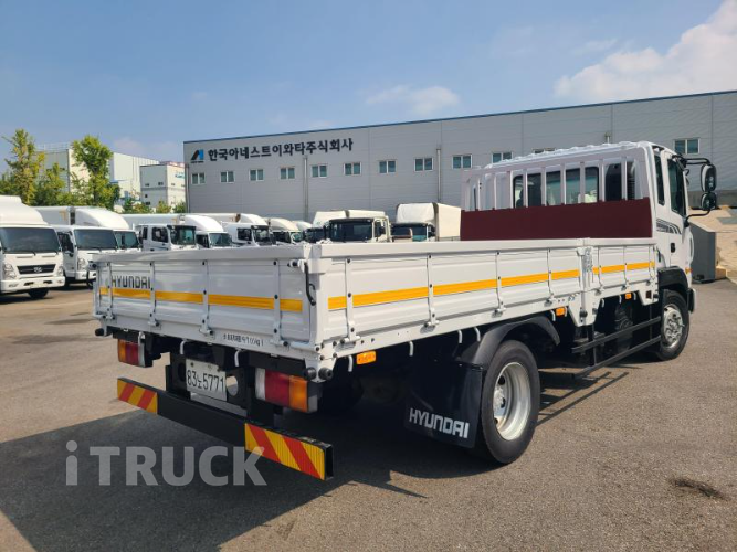 현대 메가트럭 260 단바리 카고 5톤 수동 7