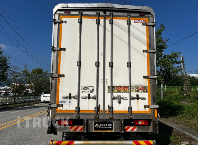 볼보 FE 350 후축 윙바디 9.5톤 오토 2