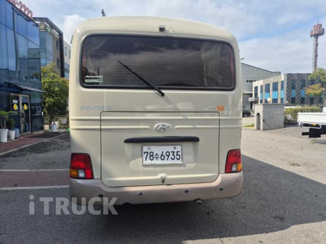 현대 버스 25인승 7