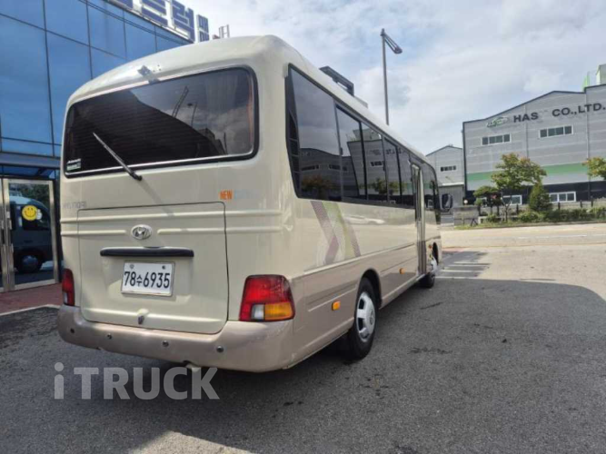 현대 버스 25인승 5