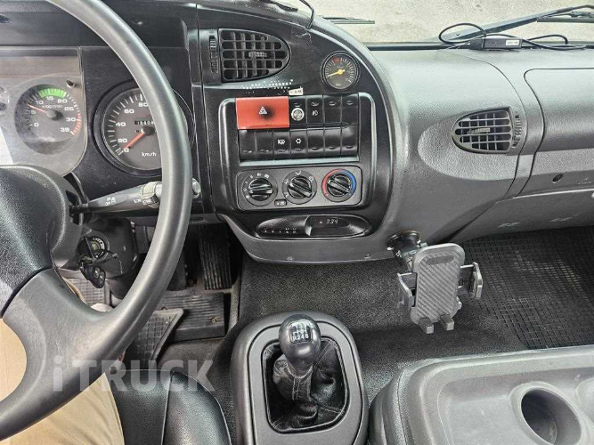 현대 메가트럭 235 단바리 카고 5톤 수동 12