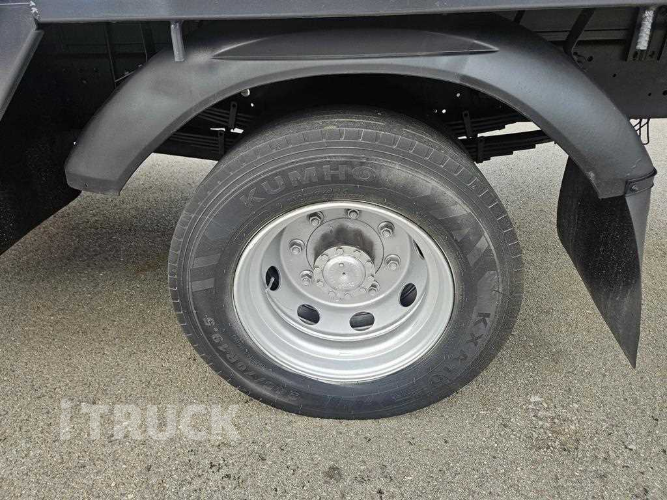 현대 메가트럭 235 단바리 카고 5톤 수동 18