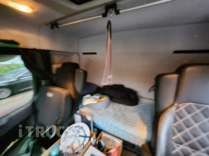 벤츠 아록스 299 후축 냉동 컨테이너탑 6.5톤 오토 17