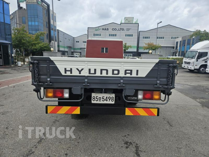 현대 메가트럭 270 단바리 카고 5톤 수동 2