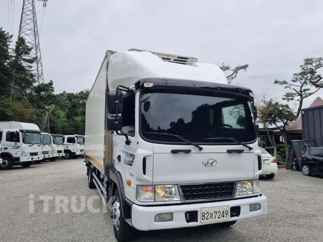 현대 메가트럭 280 단바리 윙바디 5톤 오토 1