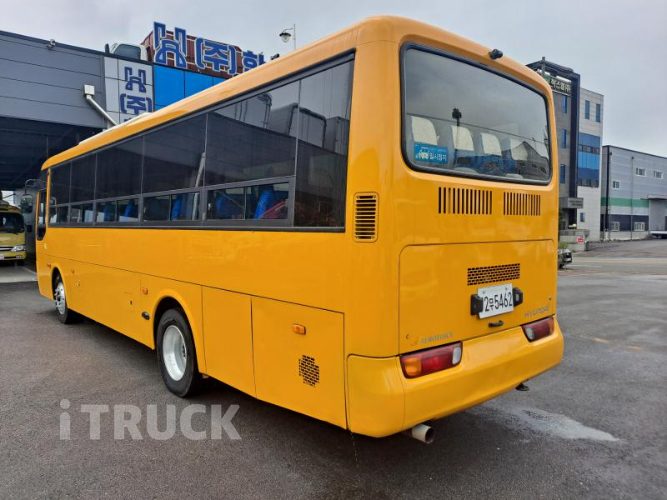 현대 버스 38인승 4