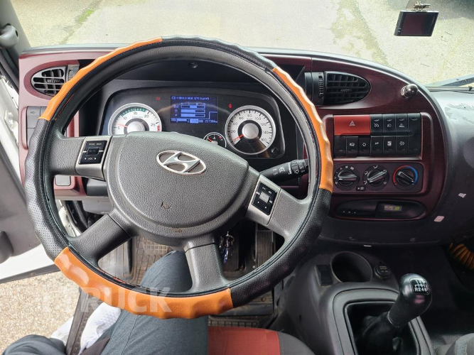 현대 메가트럭 280 단바리 카고 5톤 수동 8