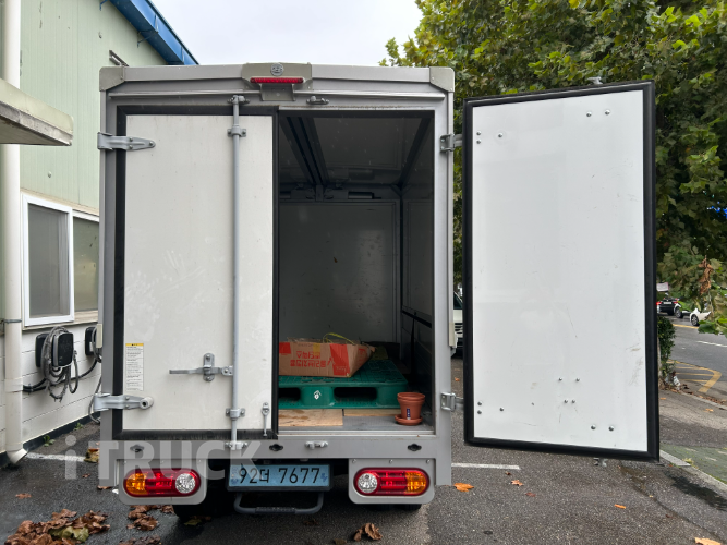 현대 포터2 1톤 윙바디 슈퍼캡 초장축 전기 4