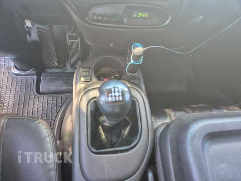 현대 메가트럭 280 후축 윙바디 4.5톤 수동 10