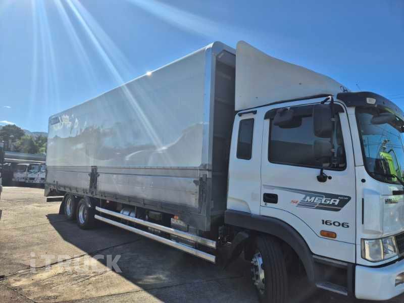 현대 메가트럭 280 후축 윙바디 4.5톤 수동 1