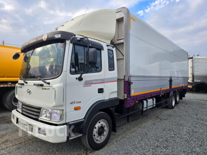 현대 메가트럭 260 후축 윙바디 4.5톤 수동 2