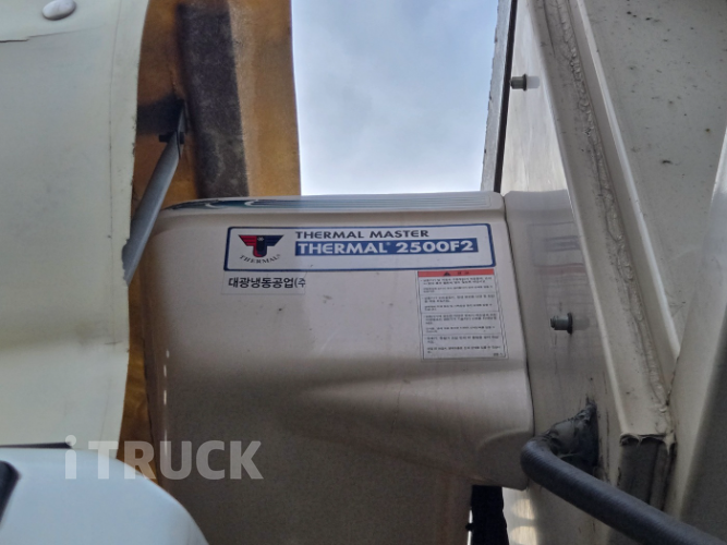 현대 메가트럭 260 후축 윙바디 4.5톤 수동 7