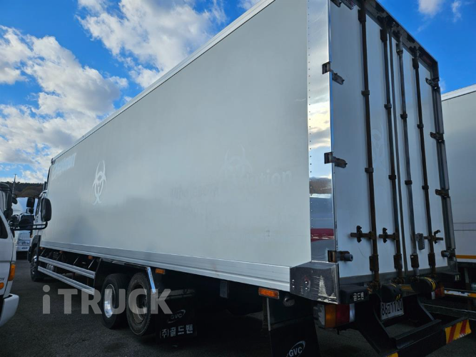 현대 메가트럭 와이드캡 300 후축 냉동탑 4.5톤 수동 4