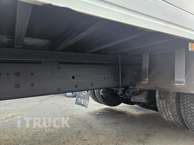 현대 메가트럭 와이드캡 300 후축 냉동탑 4.5톤 수동 14