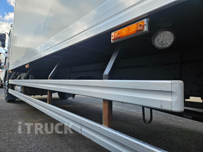 현대 메가트럭 와이드캡 300 후축 냉동탑 4.5톤 수동 13