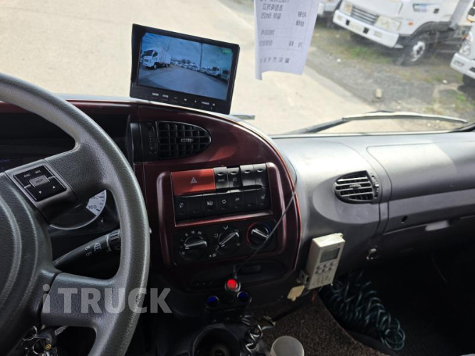 현대 메가트럭 260 단바리 카고 4.5톤 수동 8