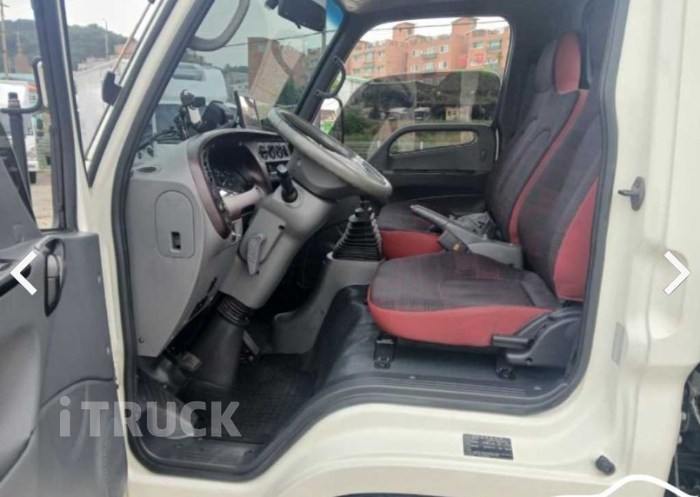 현대 마이티큐티 2.5톤 카고 12