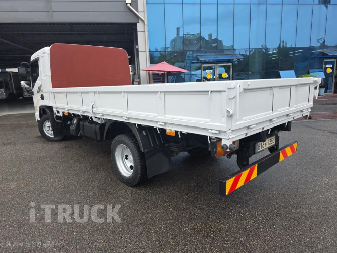 현대 올뉴마이티 2.5톤 카고 슈퍼캡 초장축 4