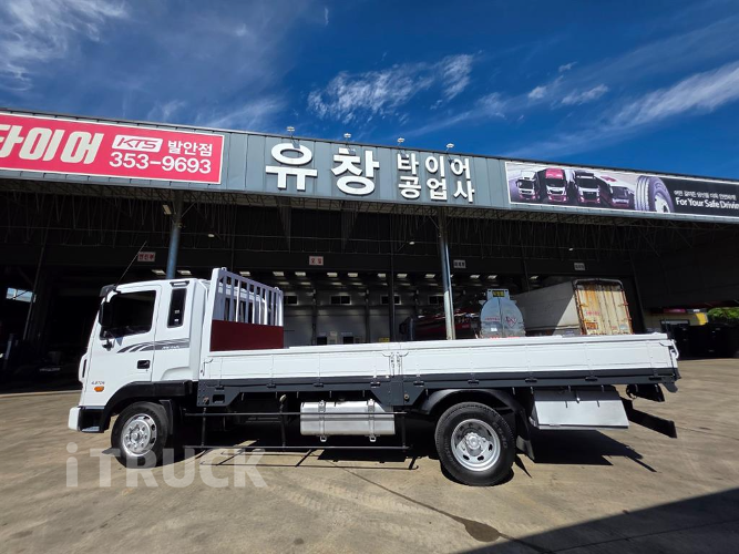 현대 메가트럭 260 단바리 카고 5톤 수동 2