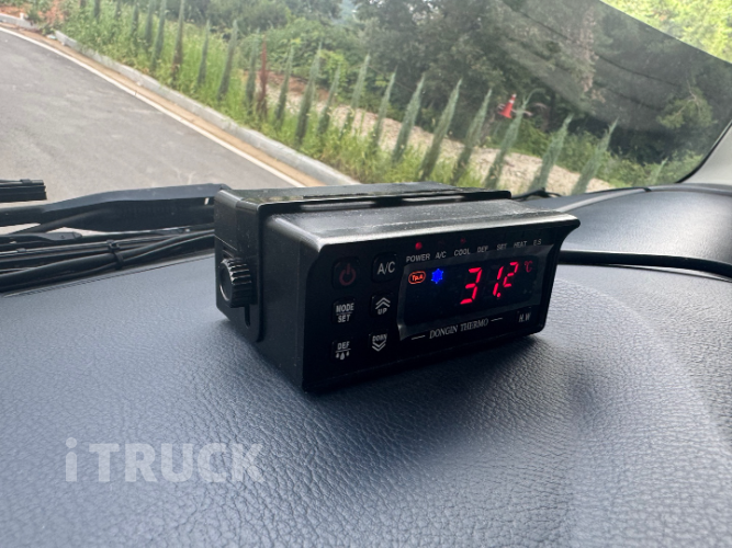 타타대우 맥쎈 320 후축 냉장윙 8.5톤 오토 16