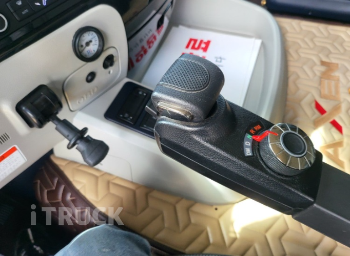 타타대우 맥쎈 570 앞축 카고 25톤 오토 리타더 15